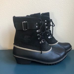 Sorel winter fancy boots, like new! sz 8